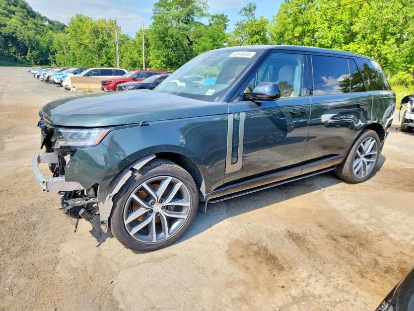 Salvage 2025 Land Rover Rover Range Se