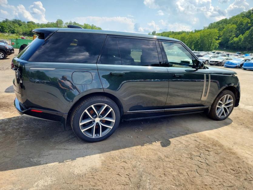 Salvage 2025 Land Rover Rover Range Se