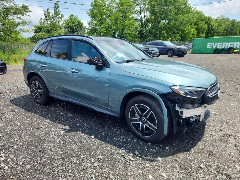 Salvage 2025 Mercedes Benz Glc 300 4matic