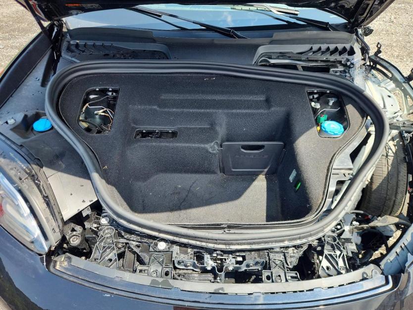 Salvage 2025 Porsche Macan 4s