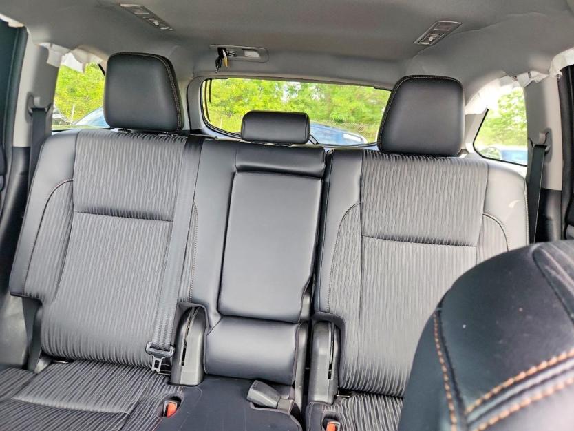 Salvage 2019 Toyota Highlander Le Plus