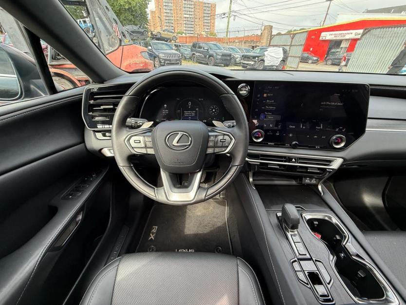 Salvage 2025 Lexus Rx350 H