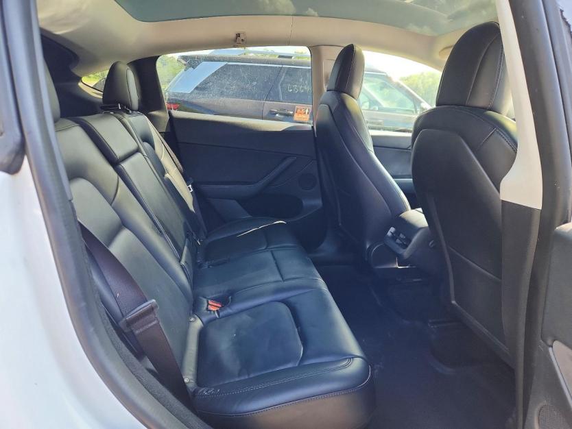 Salvage 2022 Tesla Model Y 