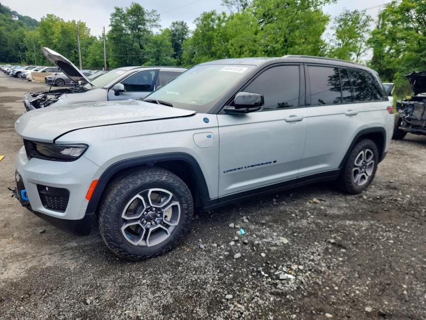 Salvage 2022 Jeep Grand Cherokee Trailhawk 4xe