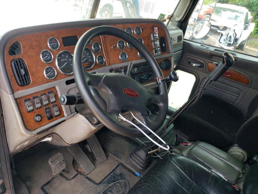 Salvage 2007 Peterbilt 379 