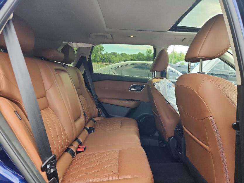 Salvage 2025 Nissan Rogue Platinum