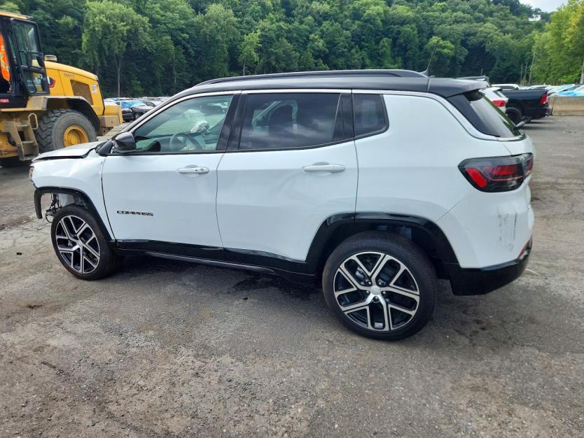Salvage 2024 Jeep Compass Limited