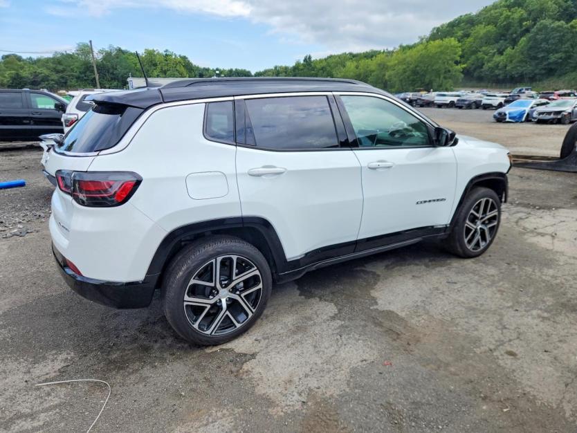 Salvage 2024 Jeep Compass Limited
