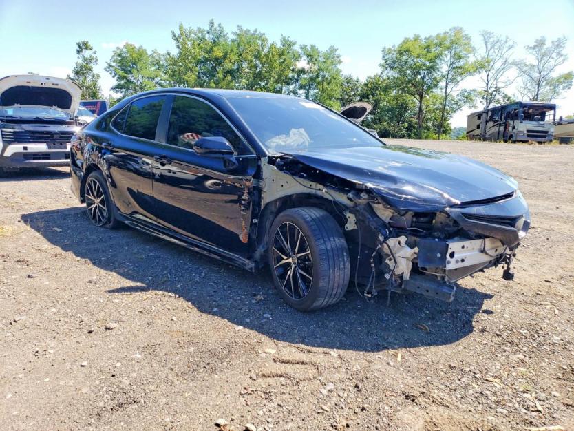 Salvage 2023 Toyota Camry Se