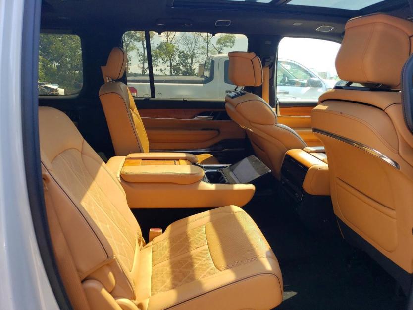 Salvage 2022 Jeep Grand Wagoneer Series Iii
