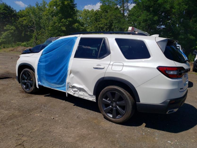 Salvage 2025 Honda Pilot Sport