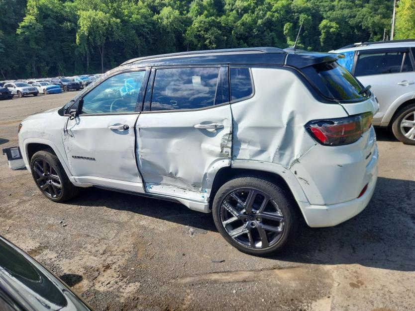 Salvage 2025 Jeep Compass Limited