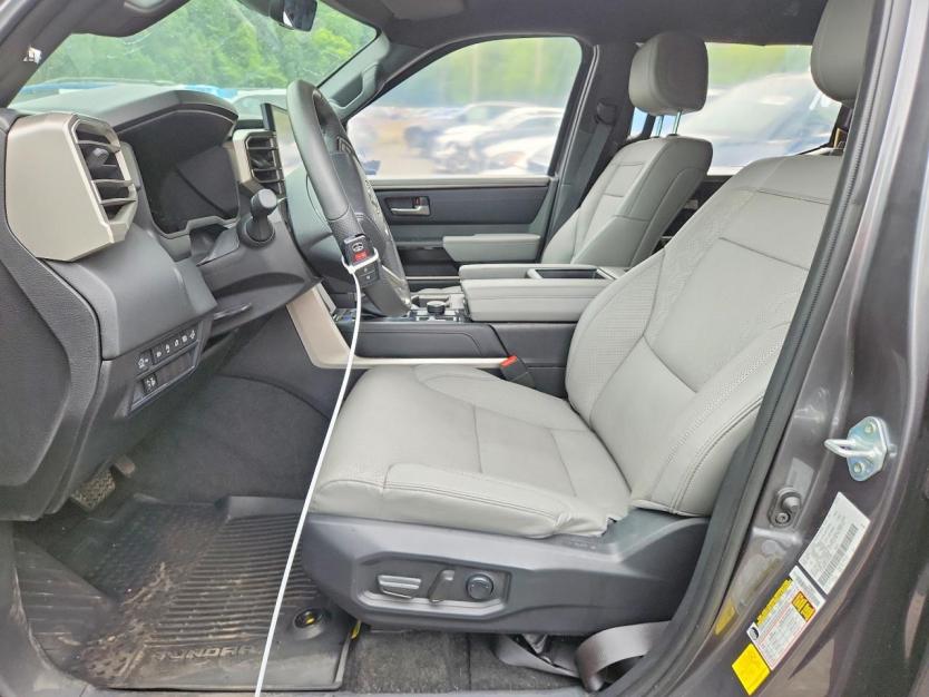 Salvage 2025 Toyota Tundra Crewmax Limited