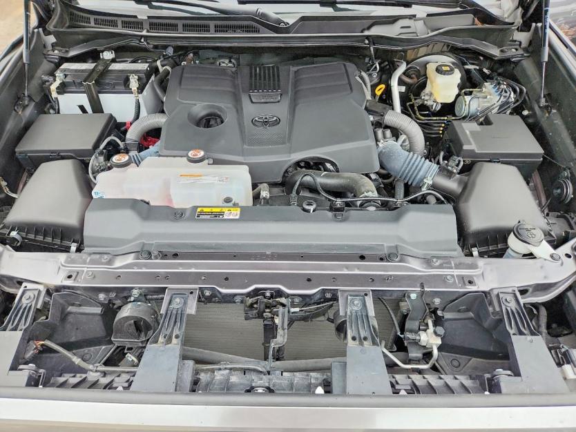Salvage 2025 Toyota Tundra Crewmax Limited