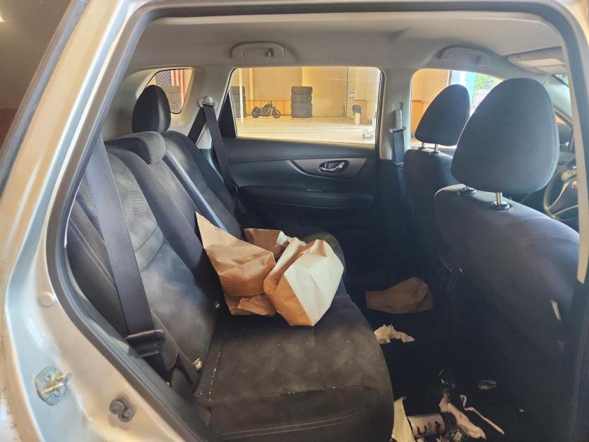 Salvage 2016 Nissan Rogue 