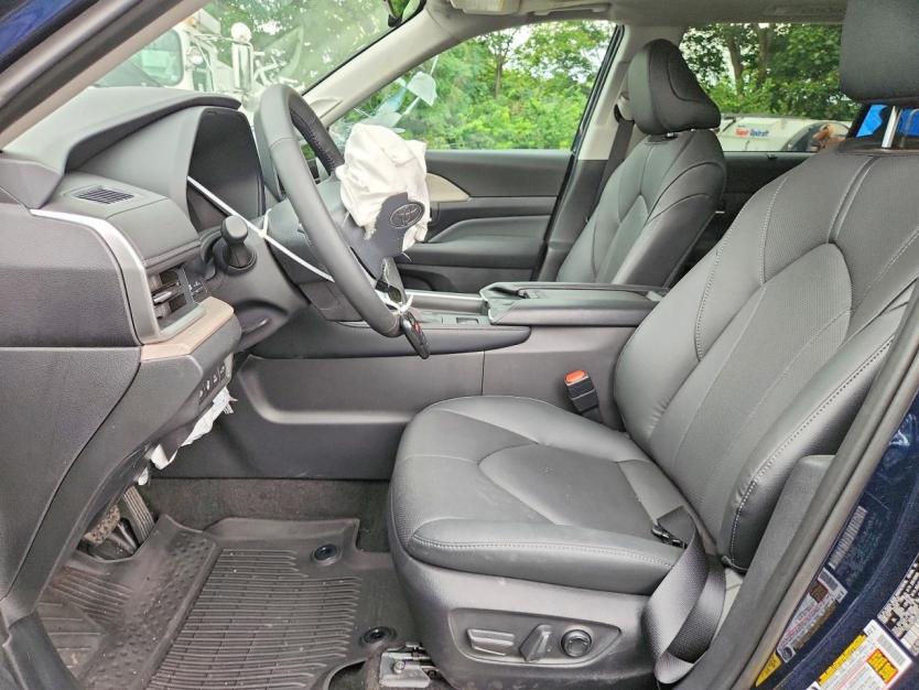 Salvage 2026 Toyota Grand Highlander Limited
