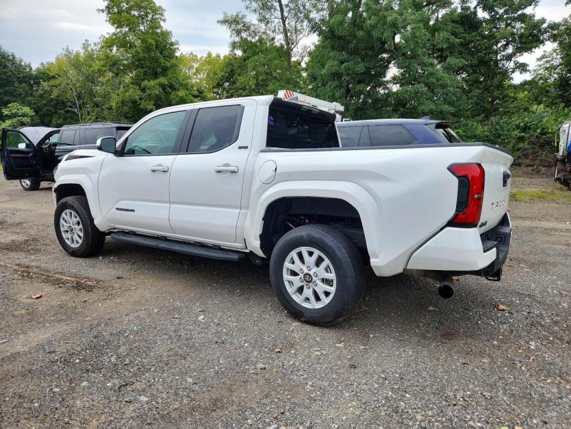 Salvage 2025 Toyota Tacoma 