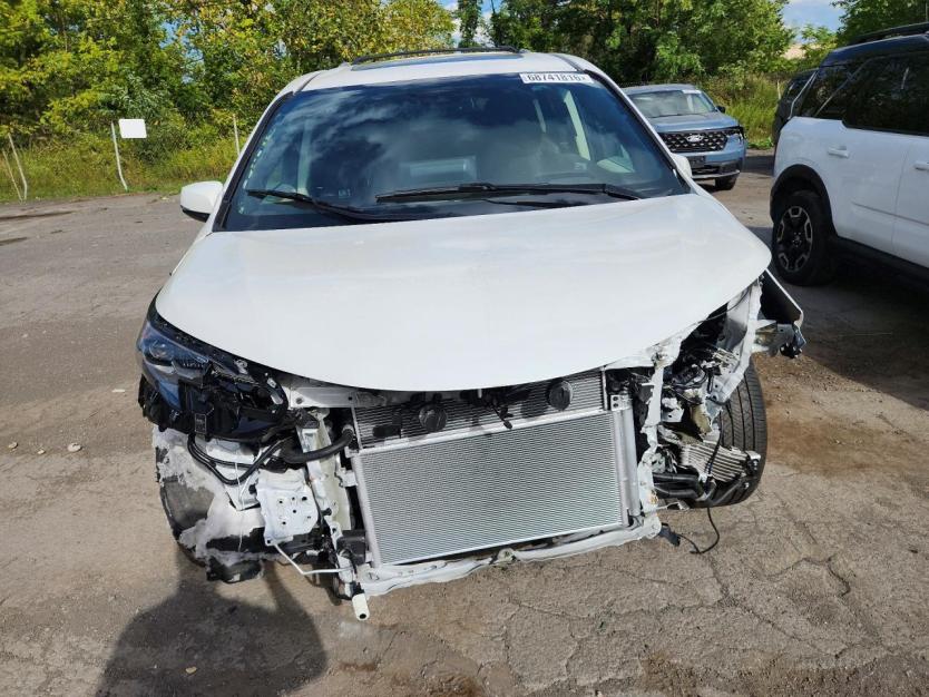 Salvage 2024 Toyota Sienna Platinum 7-passenger