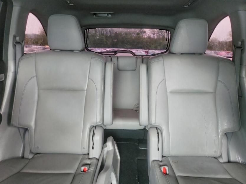 Salvage 2015 Toyota Highlander Xle