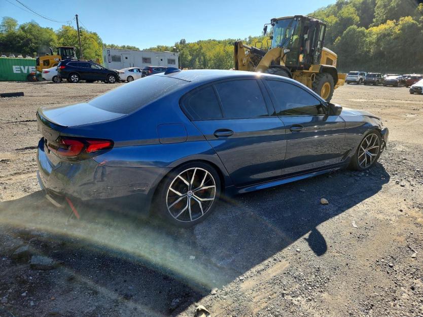 Salvage 2023 Bmw M550xi 