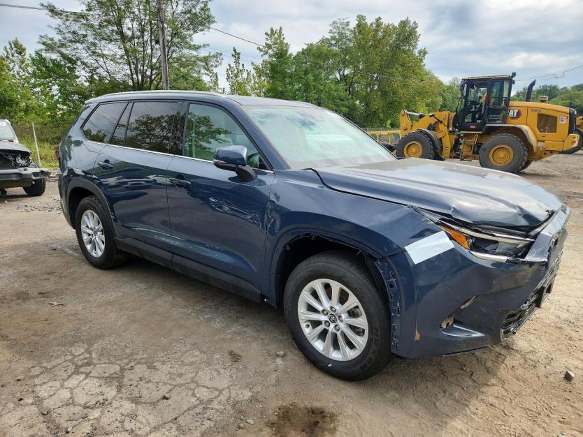 Salvage 2025 Toyota Grand Highlander Hybrid Xle