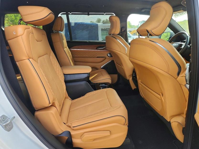 Salvage 2026 Jeep Grand Cherokee L Summit