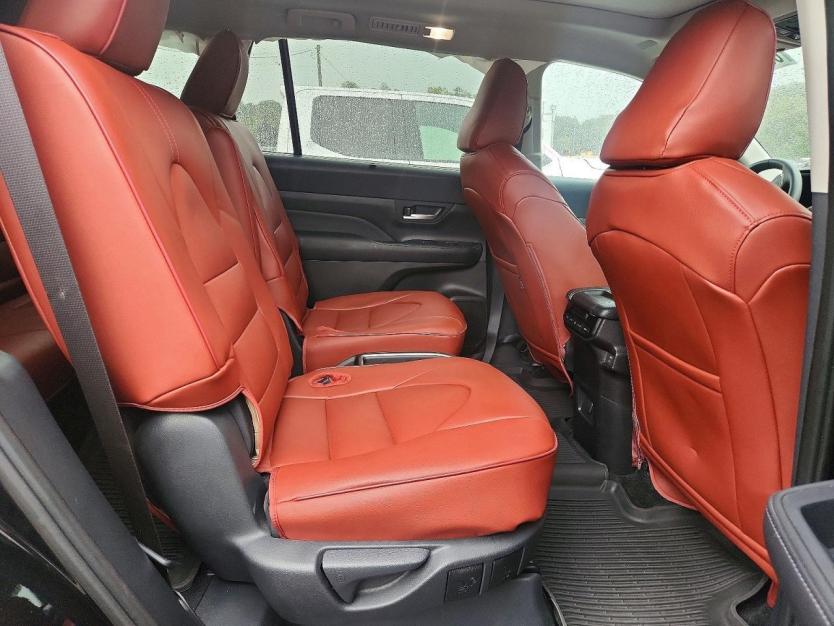 Salvage 2025 Toyota Grand Highlander Xle
