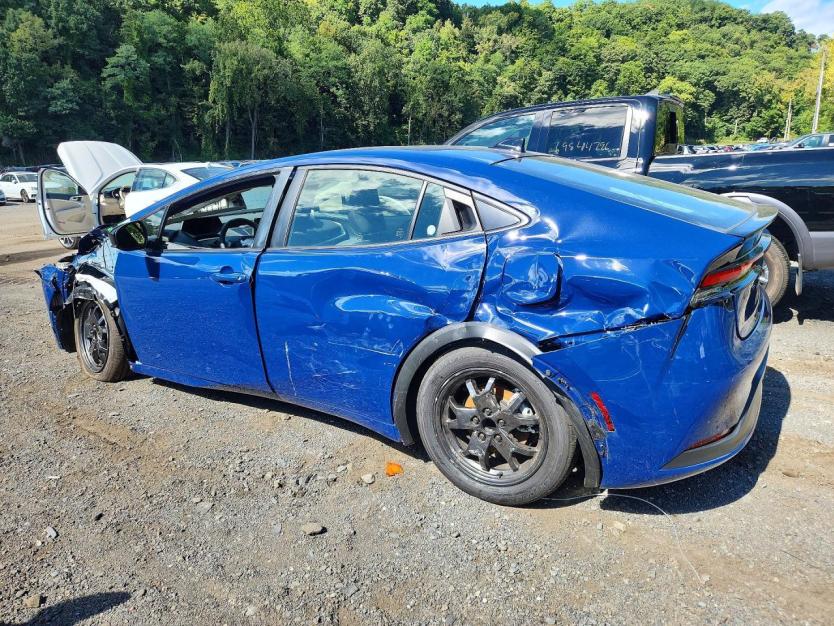 Salvage 2026 Toyota Prius Le