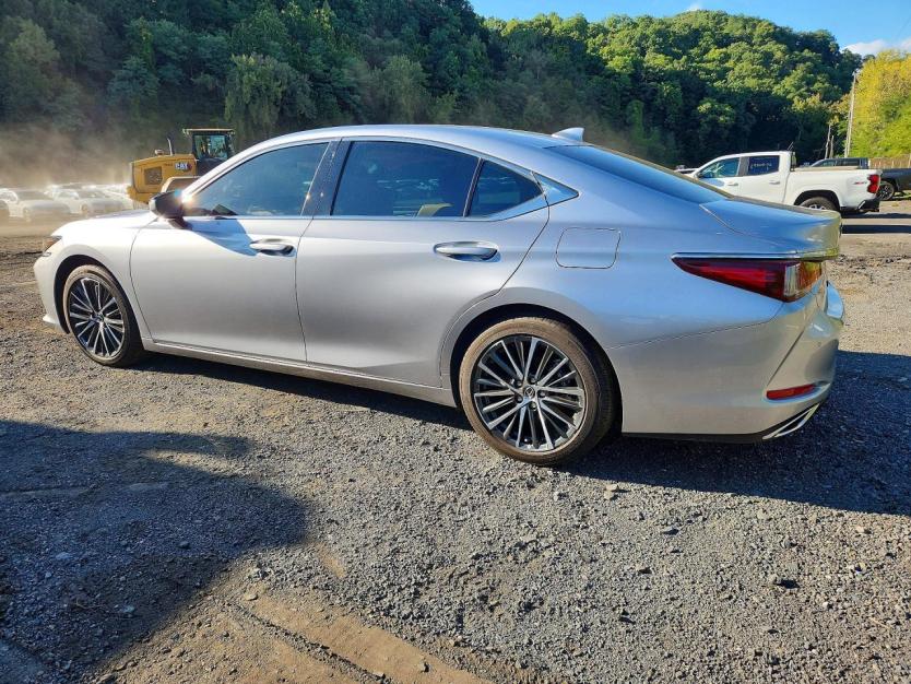 Salvage 2025 Lexus Es 350 