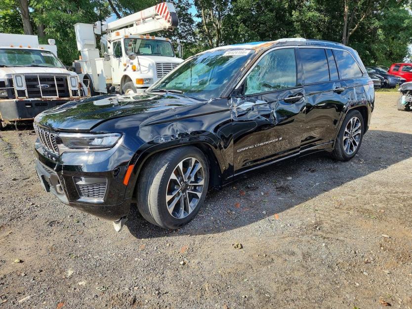 Salvage 2023 Jeep Grand Cherokee Overland