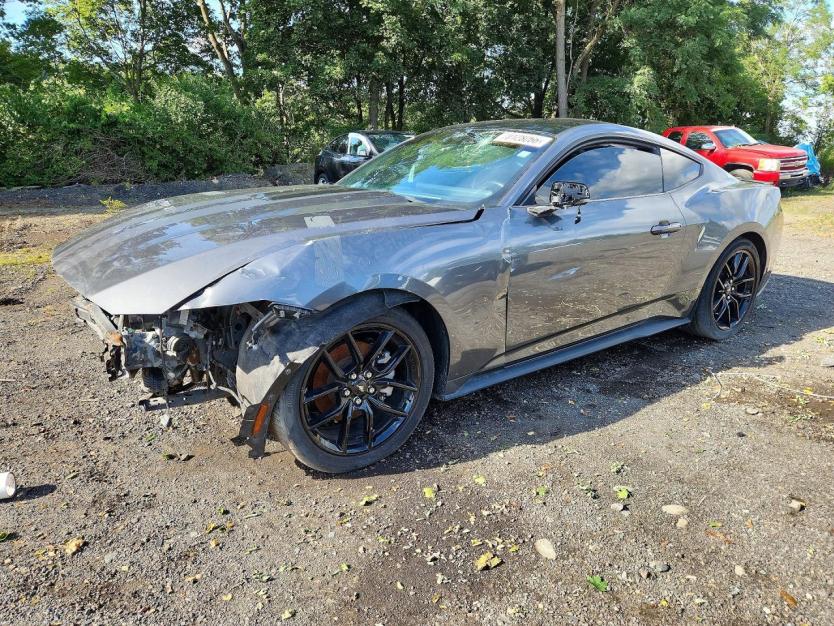 Salvage 2024 Ford Mustang 