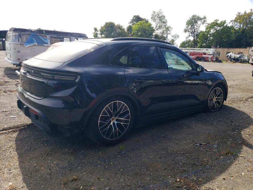 Salvage 2025 Porsche Macan 4s