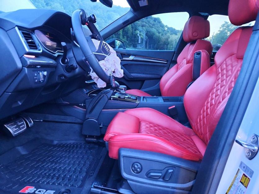 Salvage 2024 Audi Sq5 Prestige