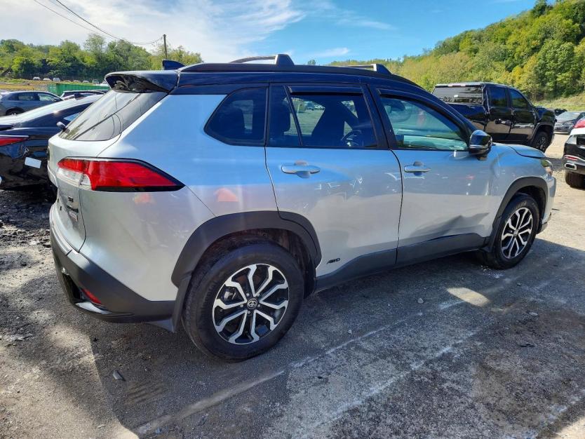 Salvage 2024 Toyota Corolla Cross Hybrid Se