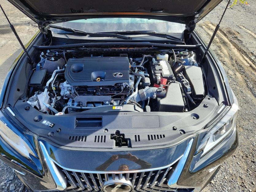 Salvage 2024 Lexus Es 250 