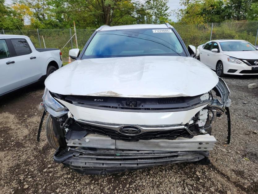 Salvage 2024 Toyota Highlander Platinum