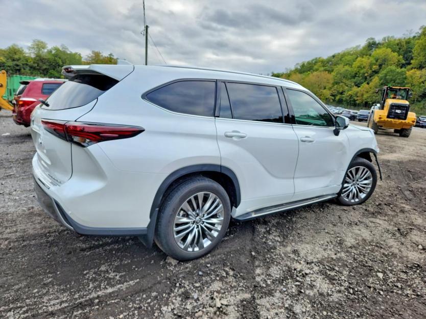 Salvage 2024 Toyota Highlander Platinum