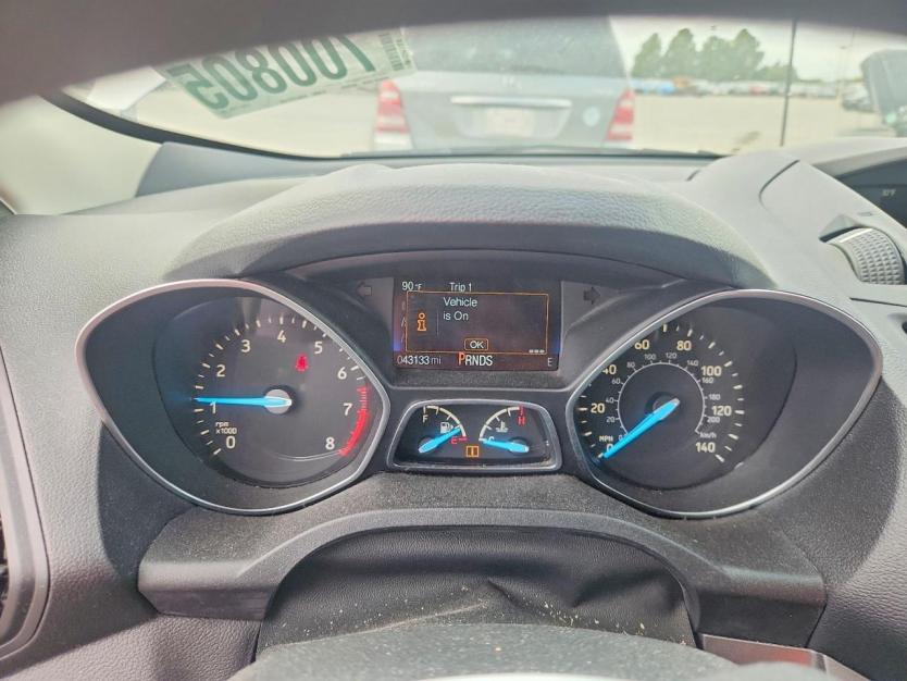 Salvage 2019 Ford Escape 