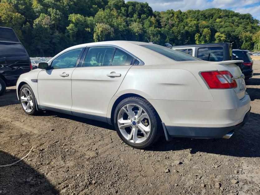 Salvage 2012 Ford Taurus Sho