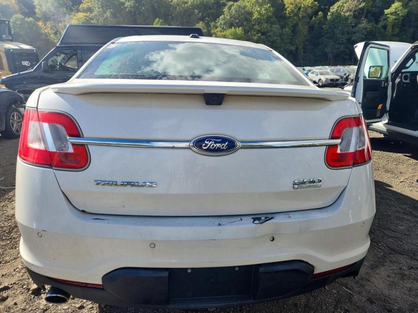 Salvage 2012 Ford Taurus Sho