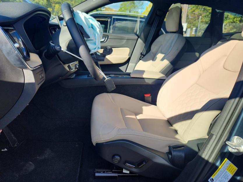Salvage 2026 Volvo Xc60 