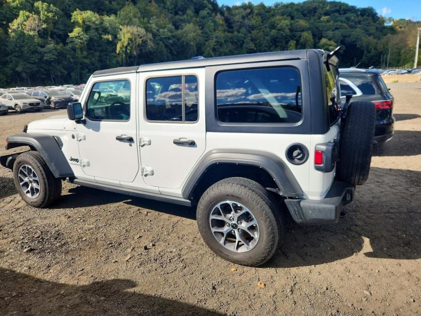 Salvage 2025 Jeep Wrangler 