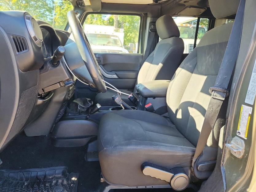 Salvage 2016 Jeep Wrangler Unlimited Sport