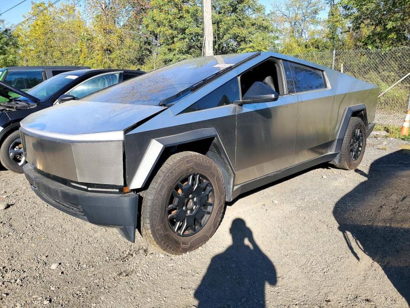 Salvage 2024 Tesla Cybertruck 