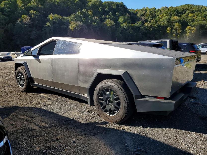 Salvage 2024 Tesla Cybertruck 