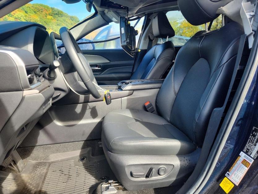 Salvage 2026 Toyota Grand Highlander Xle