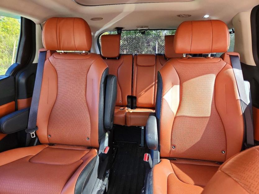 Salvage 2024 Kia Carnival Prestige