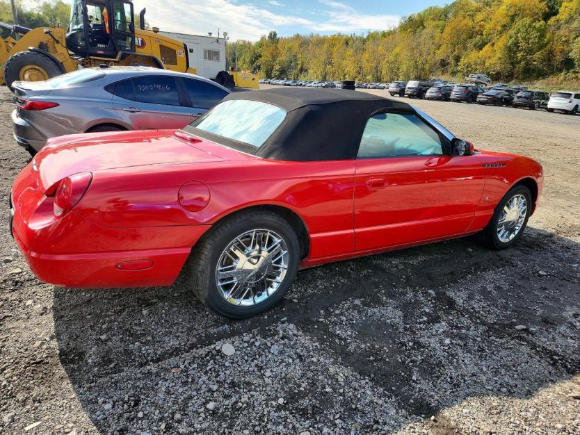 Salvage 2002 Ford Thunderbird 