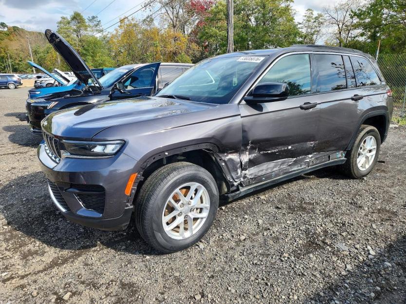 Salvage 2024 Jeep Grand Cherokee Laredo