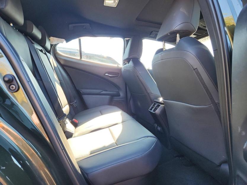 Salvage 2025 Lexus Ux 300h 